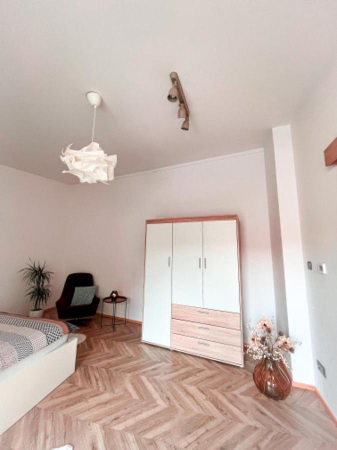 Niklan Apartment *